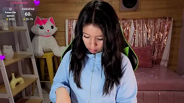 Snapshot of Kylia_a chatting on April 12, 2026, 1:03 pm Kylia a online show from April 12, 2026, 1:03 pm