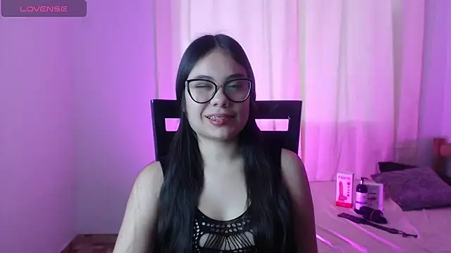 Snapshot of _Moon_rose chatting on March 4, 2026, 12:57 pm Moon rose online show from March 4, 2026, 12:57 pm