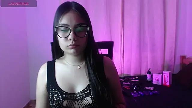 Snapshot of _Moon_rose chatting on March 20, 2026, 11:50 pm Moon rose online show from March 20, 2026, 11:50 pm