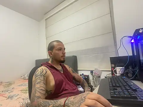 Maximo Garcia17 online show from March 9, 2026, 11:52 pm