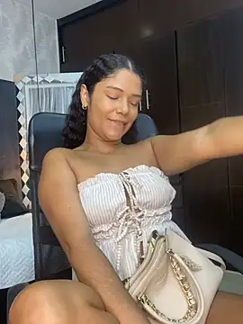 Snapshot of Miaafoxx__ chatting on March 11, 2026, 7:30 pm Miaafoxx online show from March 11, 2026, 7:30 pm