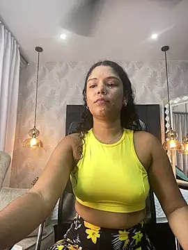 Snapshot of Miaafoxx__ chatting on March 16, 2026, 7:38 pm Miaafoxx online show from March 16, 2026, 7:38 pm