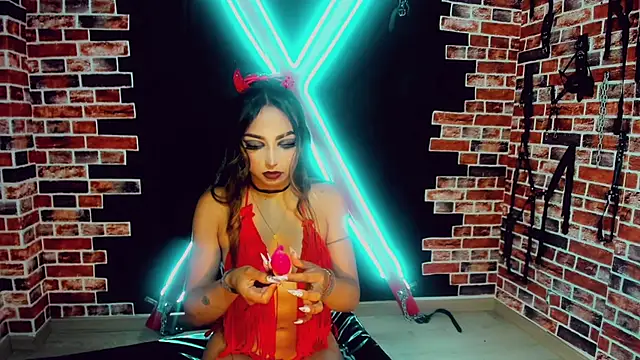 Snapshot of love_velvet_ chatting on April 10, 2026, 4:52 am love velvet online show from April 10, 2026, 4:52 am