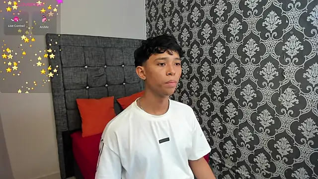 Little Twink19x online show from July 12, 2026, 7:37 pm