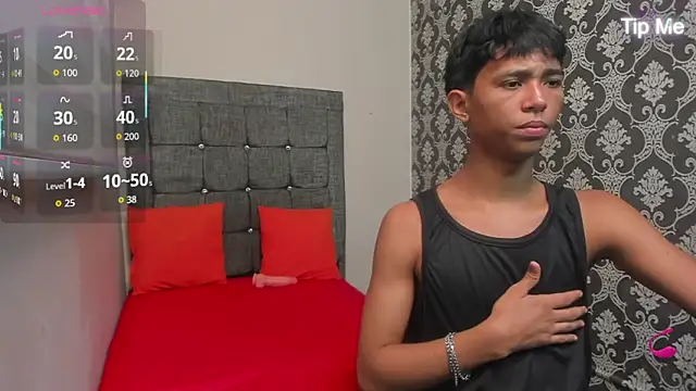 Little Twink19x online show from April 24, 2026, 7:27 pm