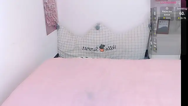 Snapshot of Luckmia333 chatting on March 22, 2026, 11:23 am Luckmia333 online show from March 22, 2026, 11:23 am