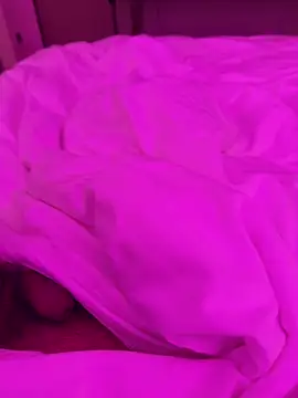 zhuendong000001 online show from April 29, 2026, 6:36 pm