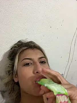 Candy Lennon online show from April 14, 2026, 3:17 pm