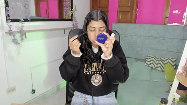 Aysha winxs online show from May 29, 2026, 3:23 am