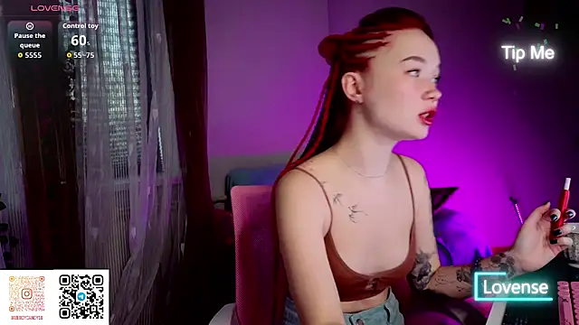 WendyCandy18 online show from April 7, 2026, 3:52 am