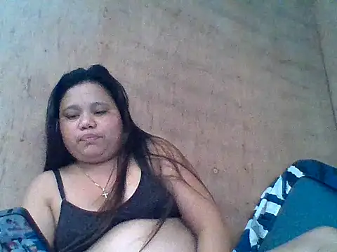 sweetlyn31 online show from May 10, 2026, 7:34 am