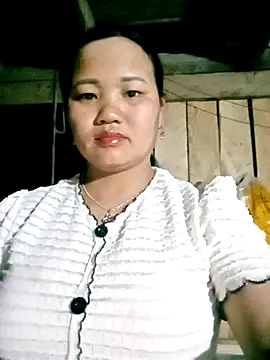 chubby0011 online show from April 4, 2026, 2:23 pm