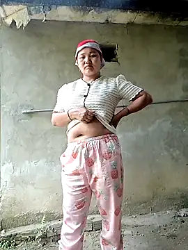 chubby0011 online show from April 6, 2026, 5:30 am