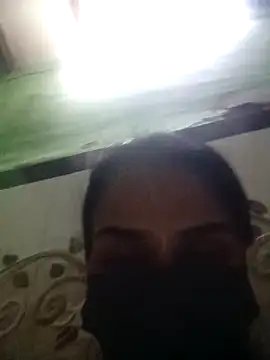 Snapshot of Vandana122 chatting on May 5, 2026, 11:02 am Vandana122 online show from May 5, 2026, 11:02 am