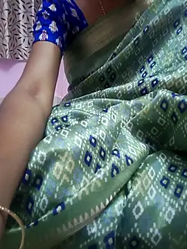 Snapshot of Vandana122 chatting on April 6, 2026, 4:08 pm Vandana122 online show from April 6, 2026, 4:08 pm