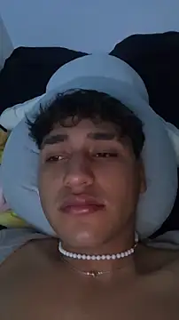 Alejandroml2 online show from April 10, 2026, 7:59 am