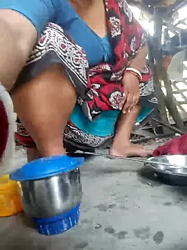 Snapshot of Sexy-Aliya chatting on April 2, 2026, 6:42 am Sexy-Aliya online show from April 2, 2026, 6:42 am