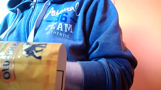 Snapshot of truble78 chatting on April 8, 2026, 7:43 am truble78 online show from April 8, 2026, 7:43 am