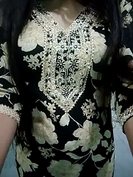 Snapshot of Husn--pari chatting on February 25, 2026, 6:41 pm Husn--pari online show from February 25, 2026, 6:41 pm