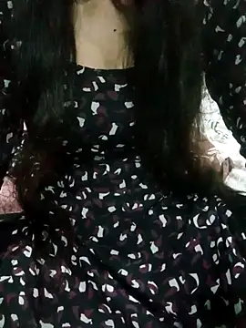 Snapshot of Husn--pari chatting on February 24, 2026, 3:57 pm Husn--pari online show from February 24, 2026, 3:57 pm