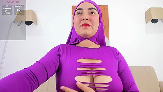 Snapshot of Malika_Noor chatting on April 12, 2026, 3:37 pm Malika Noor online show from April 12, 2026, 3:37 pm