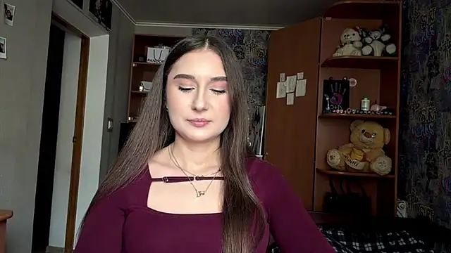 poly princess online show from April 6, 2026, 11:11 am