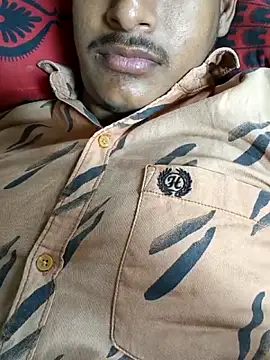 Snapshot of mmnnnnnhh chatting on April 13, 2026, 9:13 am mmnnnnnhh online show from April 13, 2026, 9:13 am