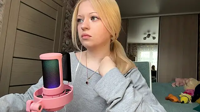 Snapshot of JeneeBIanks chatting on February 28, 2026, 9:09 am JeneeBIanks online show from February 28, 2026, 9:09 am