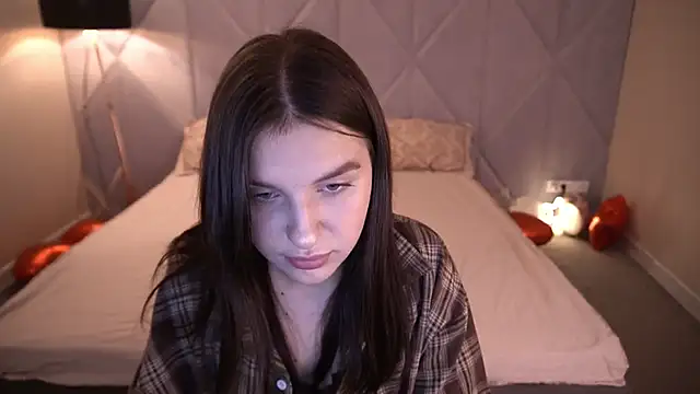 SecretKiraa online show from March 29, 2026, 8:27 am