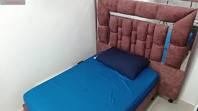 Snapshot of on32_sexlook chatting on February 21, 2026, 7:05 pm on32 sexlook online show from February 21, 2026, 7:05 pm