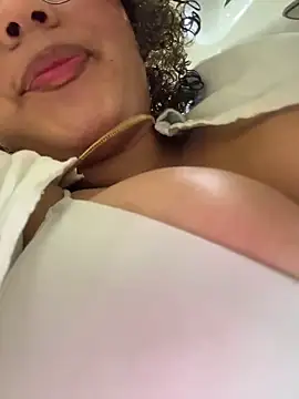 KendyLove  online show from May 23, 2026, 2:21 am