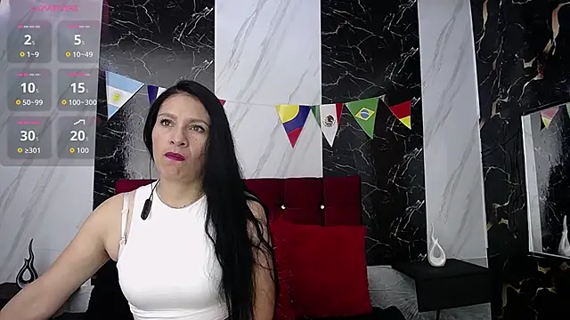 SofiaMoreno  online show from June 27, 2026, 3:07 pm