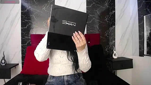 SofiaMoreno  online show from April 9, 2026, 1:50 pm