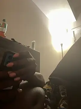 Snapshot of makeherfeelg chatting on February 23, 2026, 6:03 am makeherfeelg online show from February 23, 2026, 6:03 am