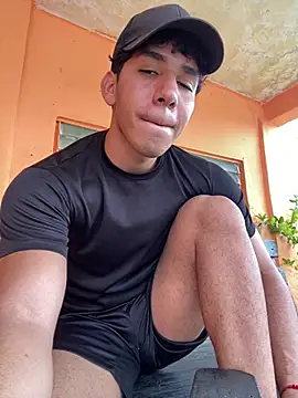 Snapshot of Alejandrososas chatting on July 3, 2026, 4:13 pm Alejandrososas online show from July 3, 2026, 4:13 pm