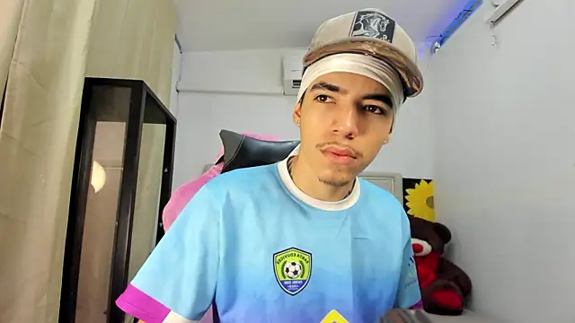 Snapshot of Bad_bunnyy_ chatting on March 16, 2026, 11:25 am Bad bunnyy online show from March 16, 2026, 11:25 am