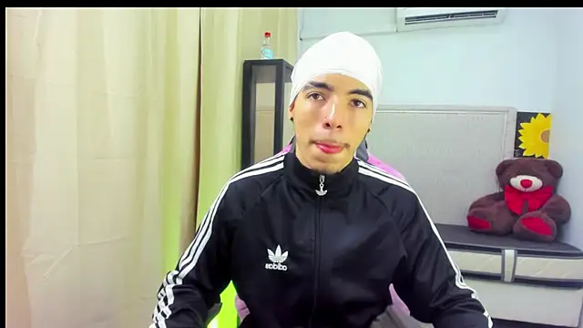 Snapshot of Bad_bunnyy_ chatting on March 30, 2026, 3:35 pm Bad bunnyy online show from March 30, 2026, 3:35 pm