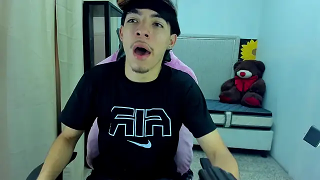 Snapshot of Bad_bunnyy_ chatting on March 27, 2026, 12:17 pm Bad bunnyy online show from March 27, 2026, 12:17 pm