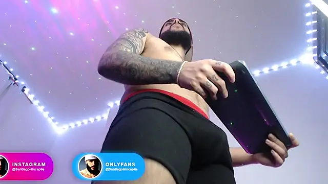 Snapshot of SantiagoHincapiie chatting on March 21, 2026, 12:34 am SantiagoHincapiie online show from March 21, 2026, 12:34 am