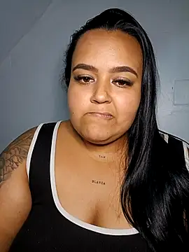 selene cuervo  online show from February 25, 2026, 4:56 am