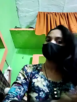 Cute aroshi online show from April 3, 2026, 8:43 am