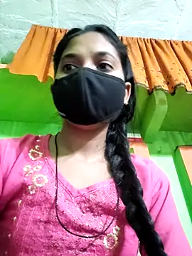 Cute aroshi online show from March 12, 2026, 10:19 am