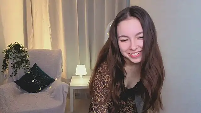 BellaThery online show from May 10, 2026, 5:22 am