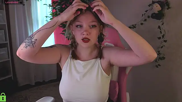 Snapshot of Margo_Ring chatting on April 25, 2026, 9:12 am Margo Ring online show from April 25, 2026, 9:12 am