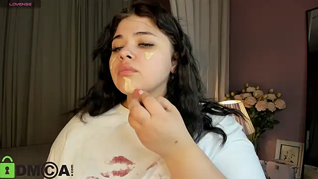 Snapshot of Annet_Nel1son chatting on February 24, 2026, 1:06 am Annet Nel1son online show from February 24, 2026, 1:06 am