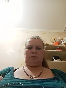 KiraStanton online show from July 11, 2026, 9:37 pm