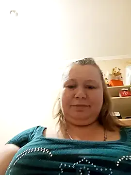 KiraStanton online show from April 24, 2026, 5:15 pm