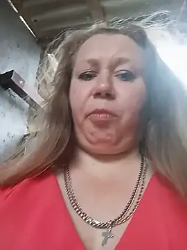 KiraStanton online show from May 23, 2026, 4:17 pm