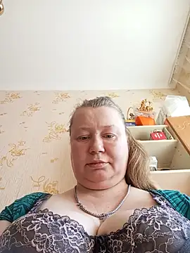 KiraStanton online show from May 16, 2026, 11:31 am