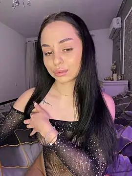 Snapshot of Olivia_Noor chatting on April 29, 2026, 5:30 pm Olivia Noor online show from April 29, 2026, 5:30 pm